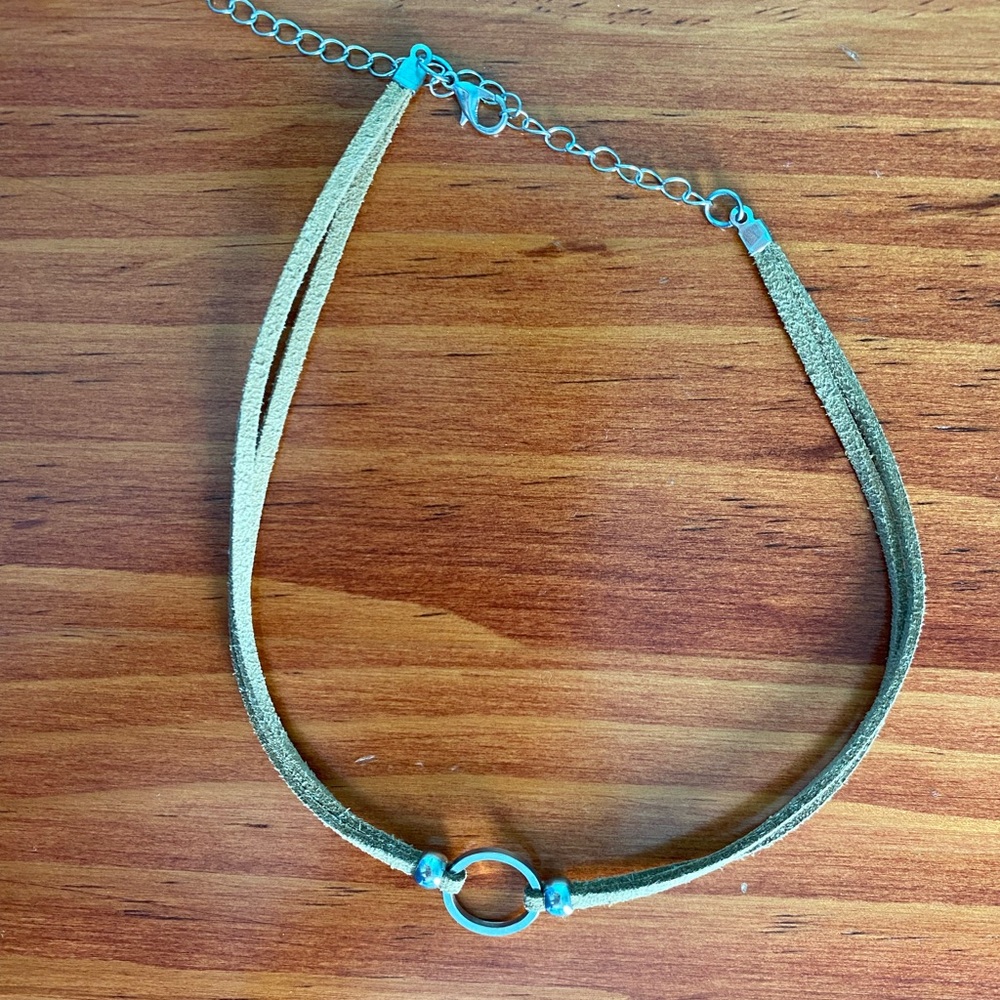 Leather choker